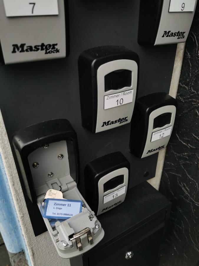 Adam'S Hostel - Self Check-In & Only Private Rooms 뒤셀도르프 외부 사진
