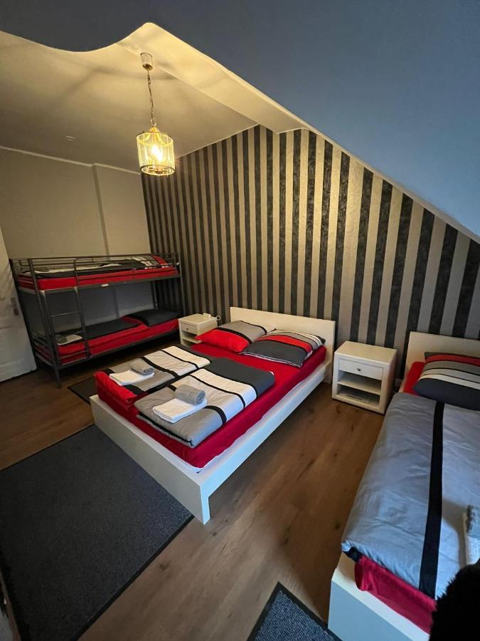 Adam'S Hostel - Self Check-In & Only Private Rooms 뒤셀도르프 외부 사진